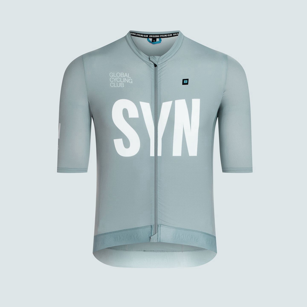 Zilvergrijs wielertrui met kor - Cycling Bib Shorts recensie en prijs
